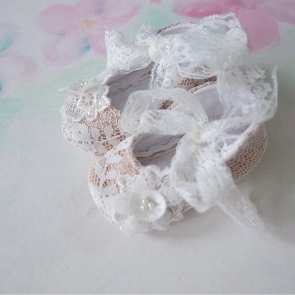 Elegant Lace Baby Shoes